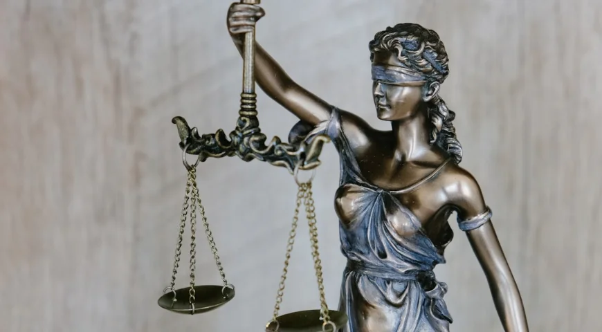 Marża 1-2% na licencjach AV? Czas na model usługowy